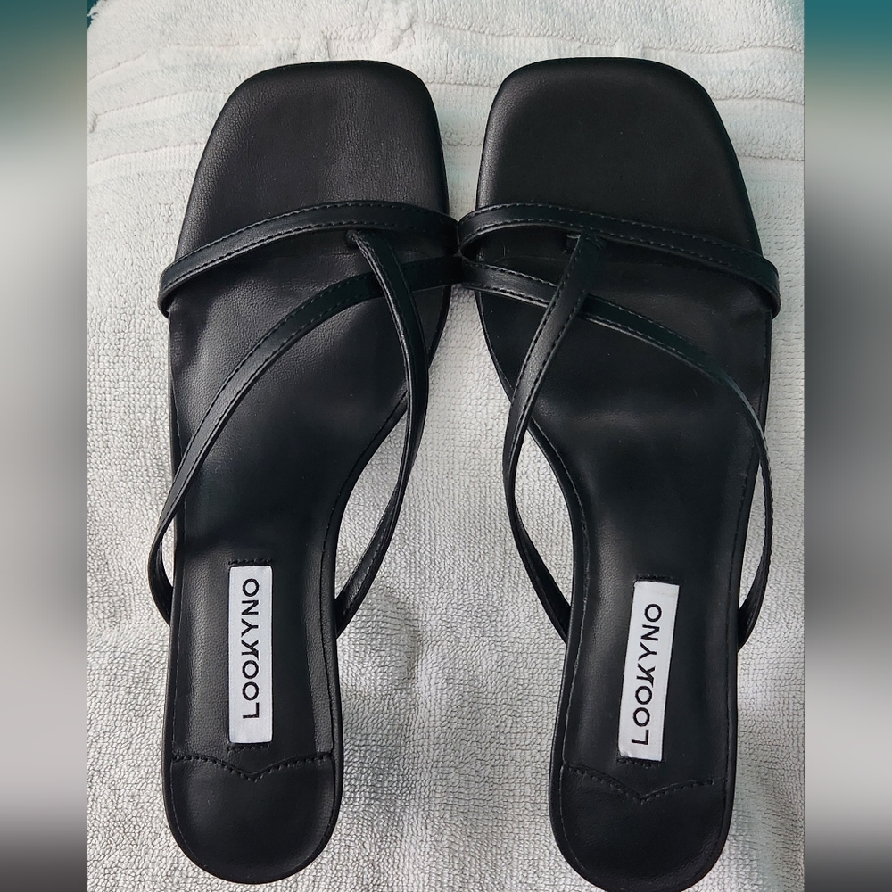 Lookyno Black Low Strappy Kitten Thong Women Heel Sandals Square Open Toe 6.5
